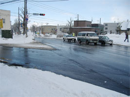 雪融けの札幌01