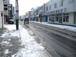 雪融けの札幌02