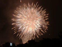 札幌豊平川の花火03