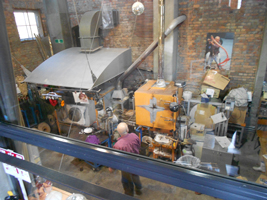 江別市ガラス工芸館（工房）