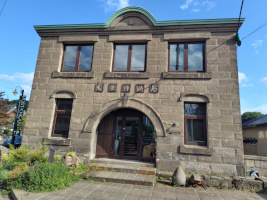 旧石山郵便局（ぽすとかん）