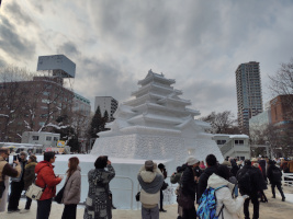 大通会場の雪像「会津 鶴ヶ城」